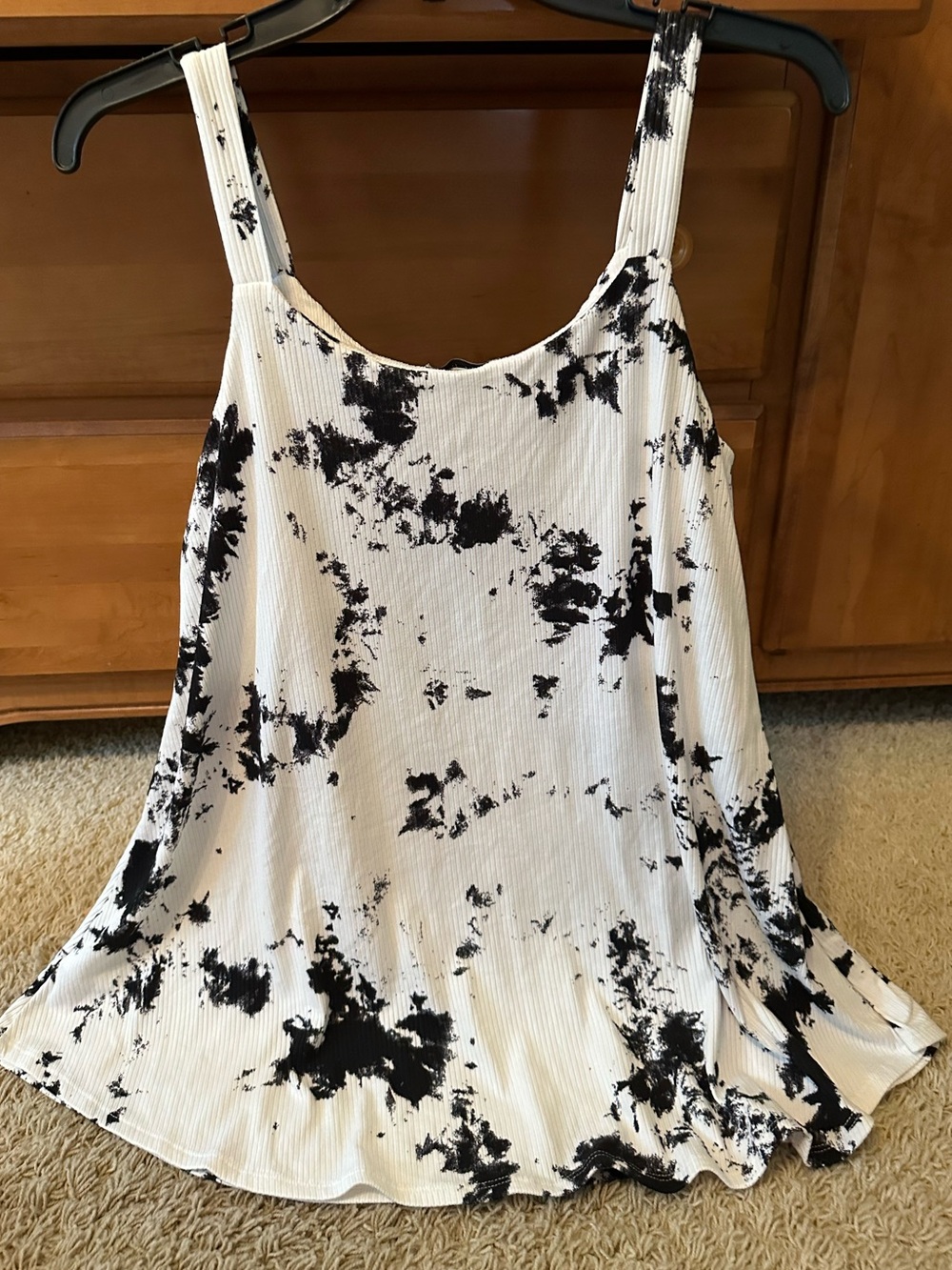 NWOT WHITE BIRCH BLACK/WHITE TANK